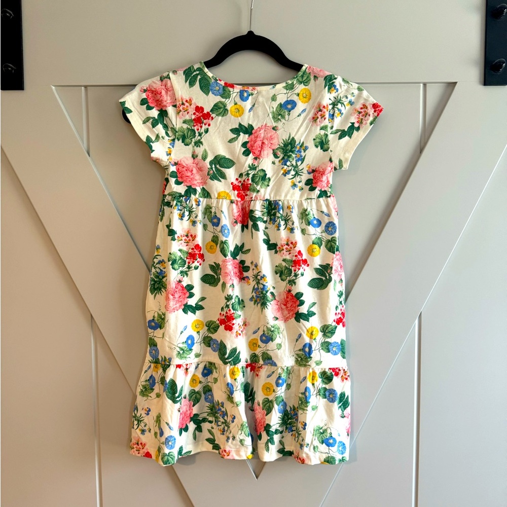 NWOT Girls Old Navy size medium 8 spring floral dress with pockets